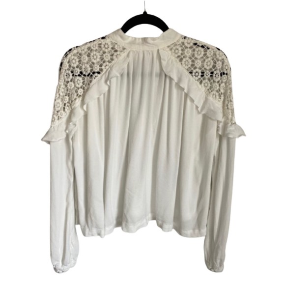 NWOT- Free People Little Bit of Love White Lace Ruffle Blouse- Size M - Picture 4 of 6